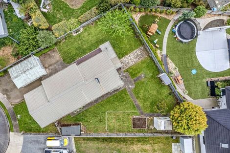 Photo of property in 3 Kirkcaldie Grove, Levin, 5510