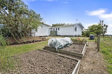 Photo of property in 35 Rosina Road, Tangimoana, Palmerston North, 4473