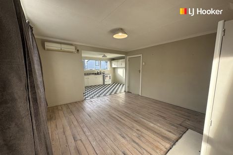 Photo of property in 67 Fitzroy Street, Caversham, Dunedin, 9012