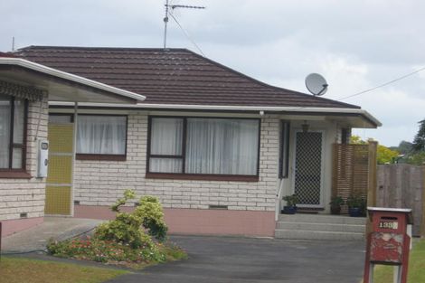 Photo of property in 1/133 Chivalry Road, Glenfield, Auckland, 0629