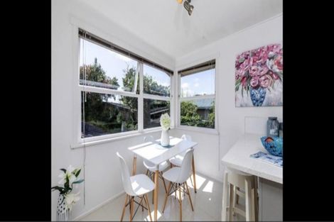 Photo of property in 14 Sunhaven Avenue, Glenfield, Auckland, 0629