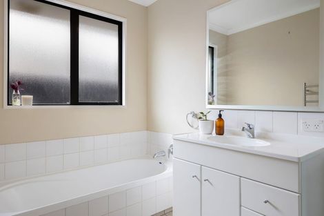 Photo of property in 100 Courtenay Drive, Kaiapoi, 7630