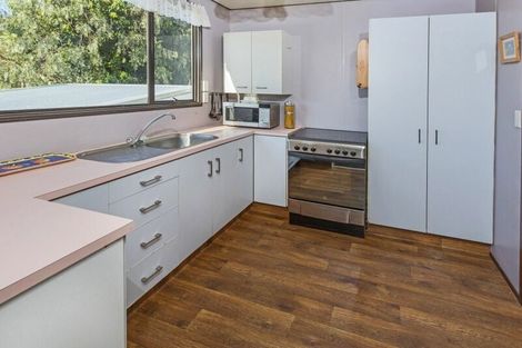 Photo of property in 1/103 Bradbury Road, Botany Downs, Auckland, 2010