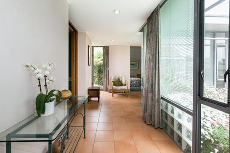 Photo of property in 4a Neeve Place, Taradale, Napier, 4112