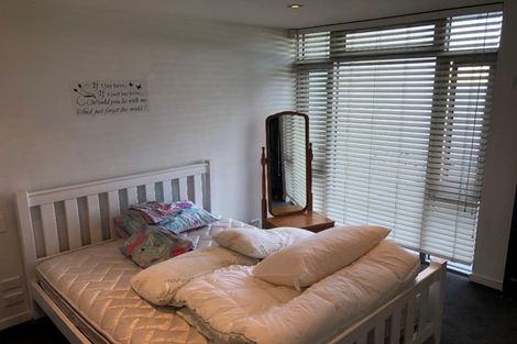 Photo of property in 2/272 Marine Parade, New Brighton, Christchurch, 8061