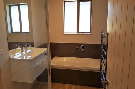 Photo of property in 77 Willowside Place, Amberley, 7410