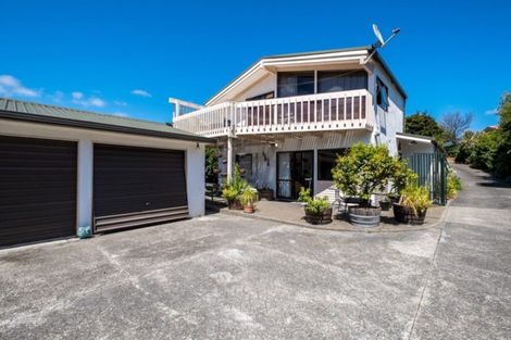 Photo of property in 5 Ranui Street, Waikawa, Picton, 7220