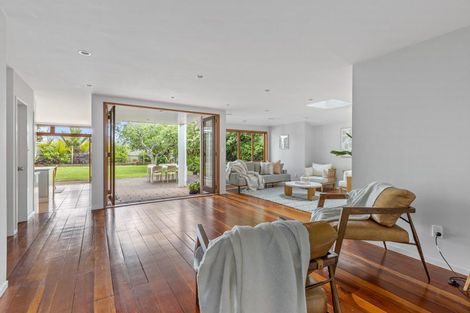 Photo of property in 6 Stafford Road, Northcote Point, Auckland, 0627