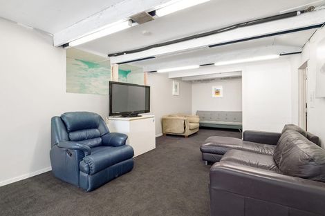 Photo of property in 17 Awaroa Road, Sunnyvale, Auckland, 0612