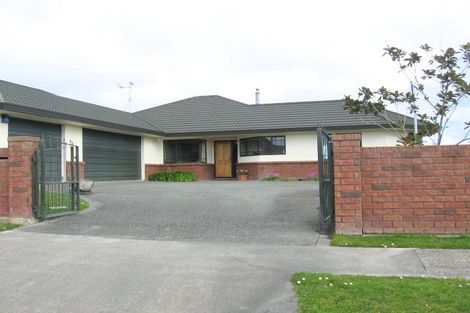Photo of property in 142 Pacific Drive, Fitzherbert, Palmerston North, 4410