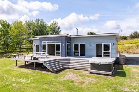 Photo of property in 918 Oneriri Road, Kaiwaka, 0573