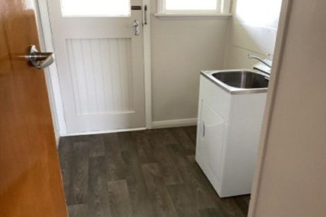 Photo of property in 6 Holland Crescent, Bulls, 4818