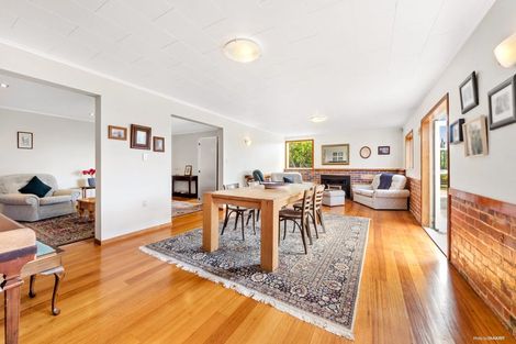 Photo of property in 52 Sturges Road, Henderson, Auckland, 0612