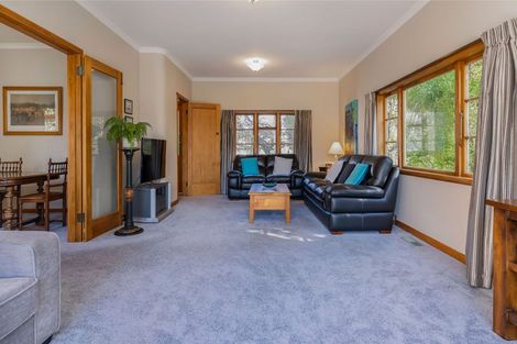 Photo of property in 27 Marina Grove, Hutt Central, Lower Hutt, 5010