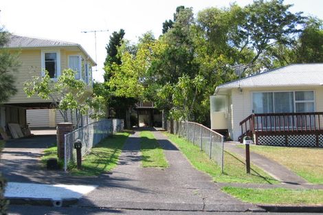 Photo of property in 12 Cutler Street, New Lynn, Auckland, 0600