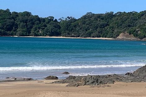 Photo of property in 1665 Matapouri Road, Matapouri, Whangarei, 0173