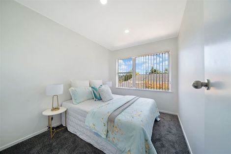 Photo of property in 65 Hetherington Road, Ranui, Auckland, 0612