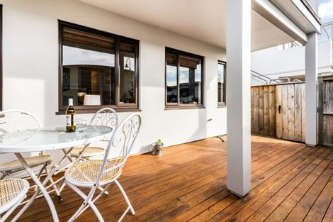 Photo of property in The Grange, 17/92 Bush Road, Albany, Auckland, 0632