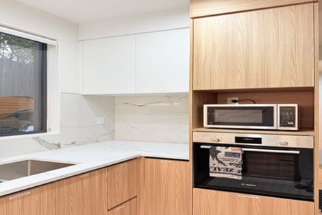 Photo of property in 584e Beach Road, Rothesay Bay, Auckland, 0630