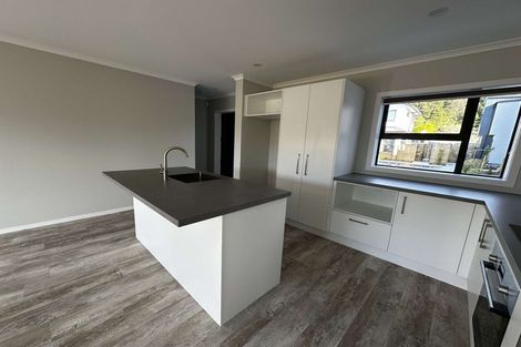 Photo of property in 8/64 Glen Road, Stokes Valley, Lower Hutt, 5019