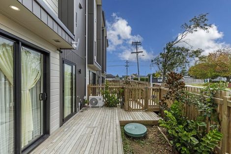 Photo of property in 126 Kervil Avenue, Te Atatu Peninsula, Auckland, 0610