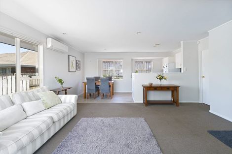 Photo of property in 13 Legacy Drive, Henderson, Auckland, 0612