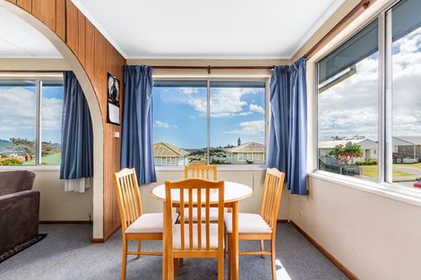 Photo of property in 46 Arahura Crescent, Waitangirua, Porirua, 5024