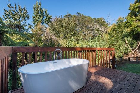 Photo of property in 2/19 Fordham Street, Beach Haven, Auckland, 0626