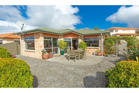 Photo of property in 87a Elan Place, Stanmore Bay, Whangaparaoa, 0932