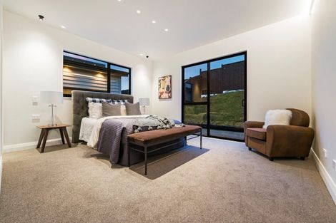 Photo of property in 28 Evergreen Parade, Rosehill, Papakura, 2113