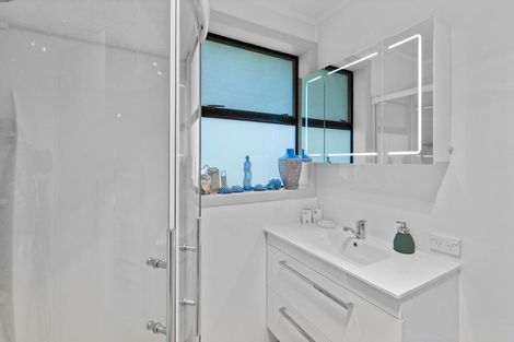 Photo of property in 105 Rua Avenue, Waitarere Beach, Levin, 5510