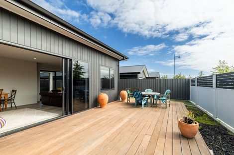 Photo of property in 24 Aspiring Drive, Poraiti, Napier, 4112