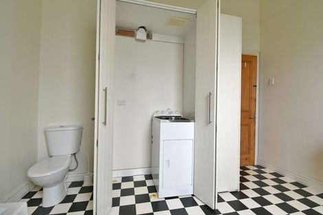 Photo of property in 32 Clifford Street, Dalmore, Dunedin, 9010