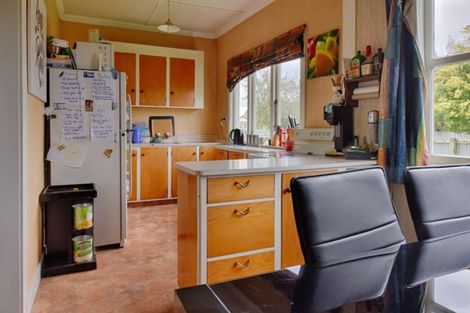 Photo of property in 6 Irving Street, Gore, 9710