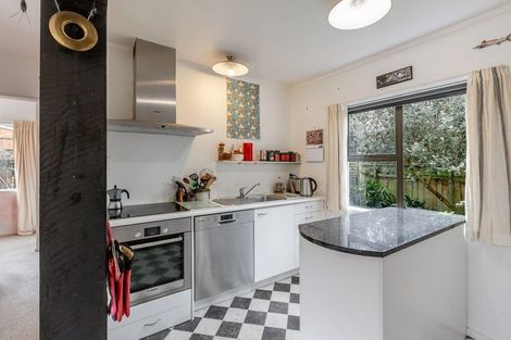 Photo of property in 12 Ara Kuaka, Waikanae Beach, Waikanae, 5036