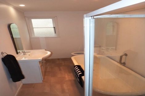 Photo of property in 7 Rangatira Road, Hunterville, 4730