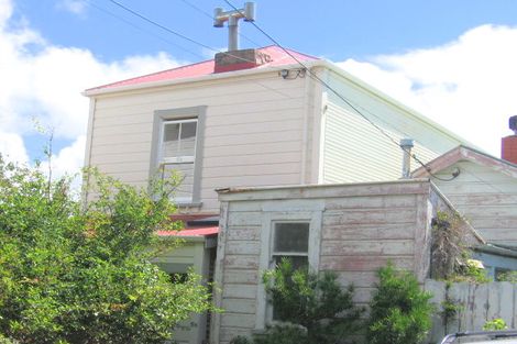 Photo of property in 2a Stafford Street, Mount Victoria, Wellington, 6011