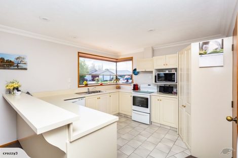Photo of property in 29 Regency Crescent, Redwood, Christchurch, 8051