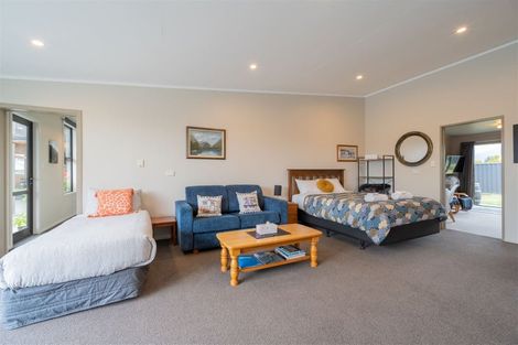 Photo of property in 21 Pop Andrew Drive, Te Anau, 9600