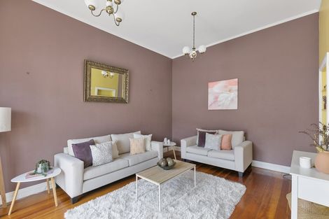 Photo of property in 142 Clyde Street, Island Bay, Wellington, 6023