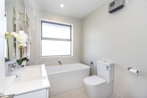 Photo of property in 18 Little Gem Road, Hornby, Christchurch, 8025