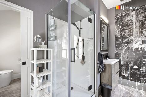 Photo of property in 35 Allandale Road, Saint Clair, Dunedin, 9012