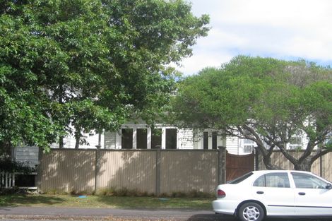Photo of property in 21 Abbotsford Terrace, Devonport, Auckland, 0624