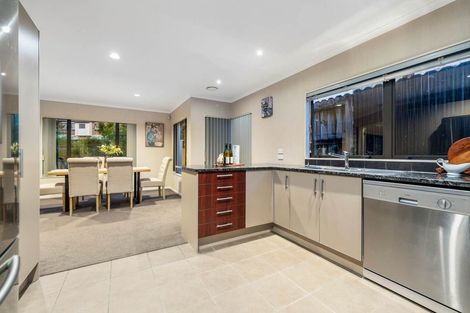 Photo of property in 4a Dapple Place, Flat Bush, Auckland, 2019