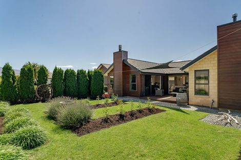 Photo of property in 12 Ethereal Crescent, Mount Pisa, Cromwell, 9383