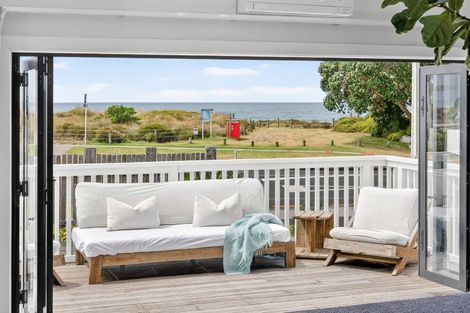 Photo of property in 4 Oceanbeach Road, Mount Maunganui, 3116