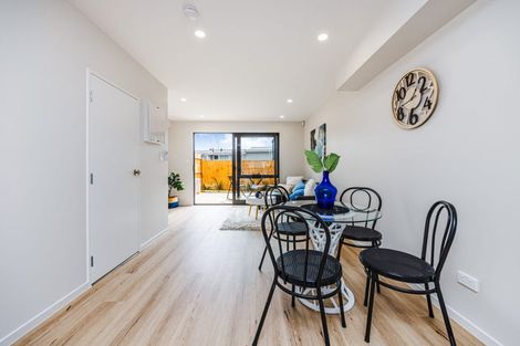 Photo of property in 2/85 Jaemont Avenue, Te Atatu South, Auckland, 0610