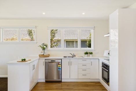 Photo of property in 47 Emlyn Place, Avondale, Christchurch, 8061