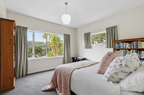 Photo of property in 32 Rawhiti Road, Pukerua Bay, 5026