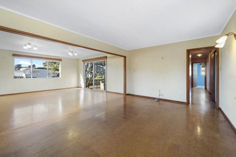 Photo of property in 98 Field Way, Waikanae Beach, Waikanae, 5036